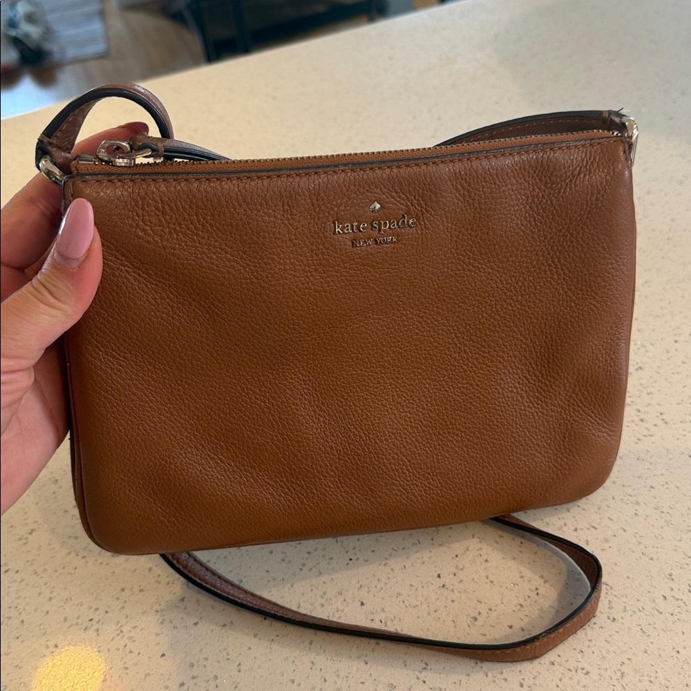 Kate Spade Leila Triple Gusset Crossbody bag.